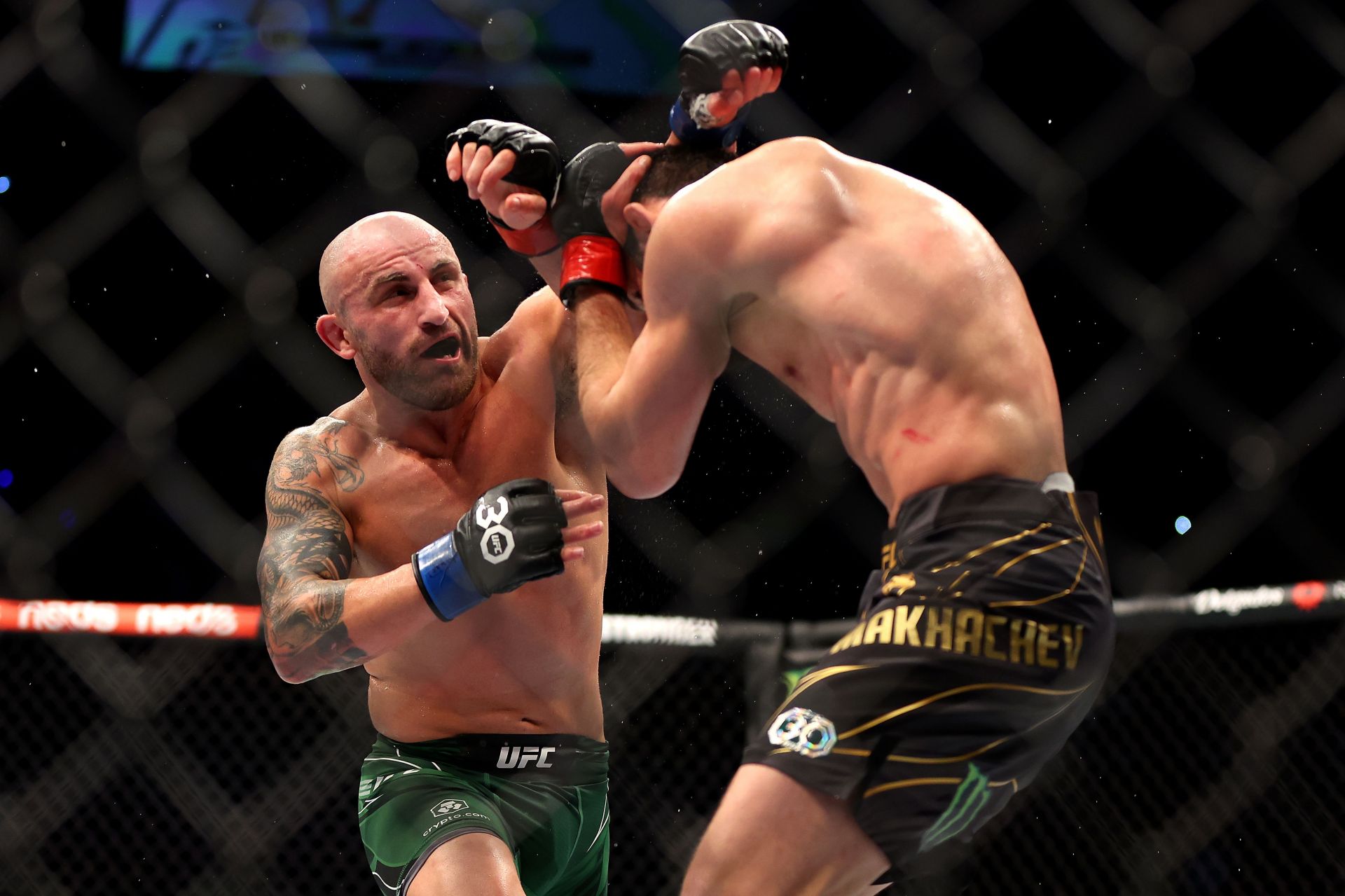 Alexander Volkanovski should have no shame in his loss to Islam Makhachev