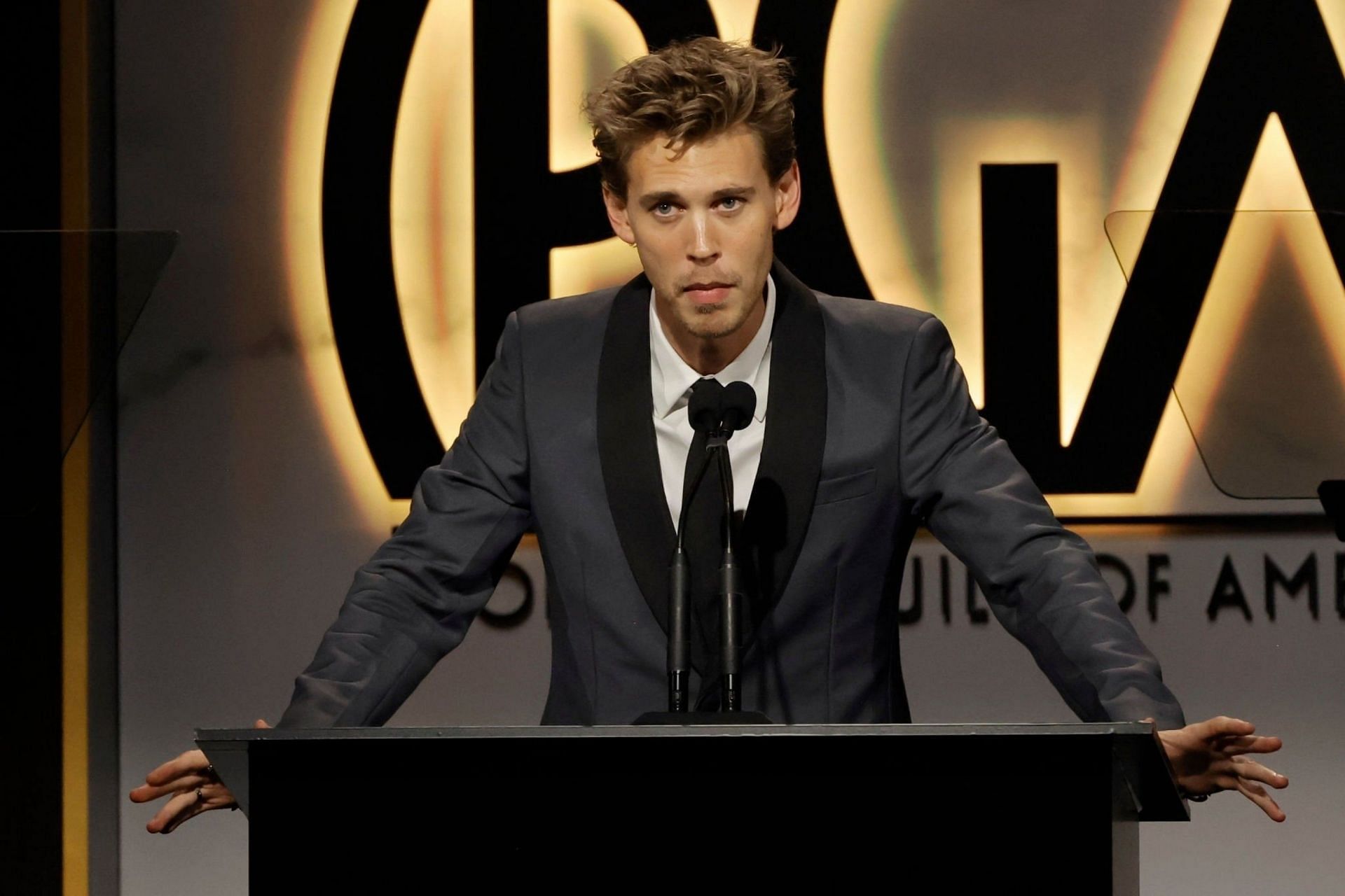 A still of Austin Butler from PGA Awards 2023 (Image via Twitter/@AButlerNews) 