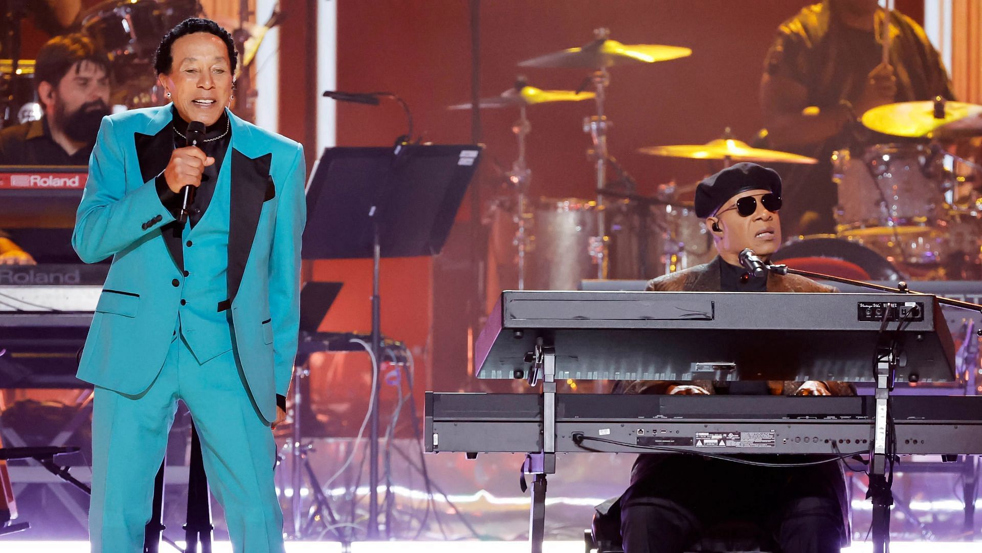 What color eyes does Smokey Robinson have? Motown legend joins Stevie