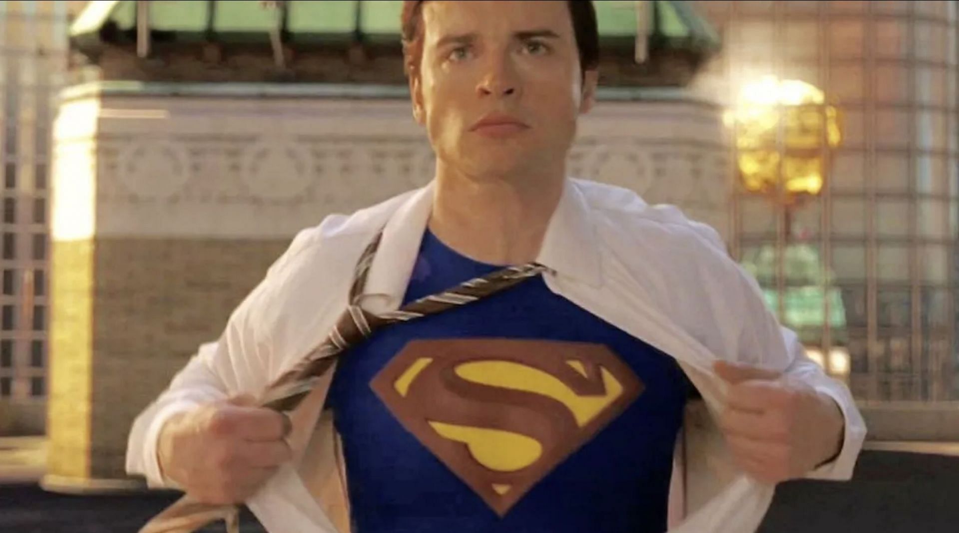 Tom Welling - Angst and inner turmoil in Smallville (Image via Warner Bros. Television)