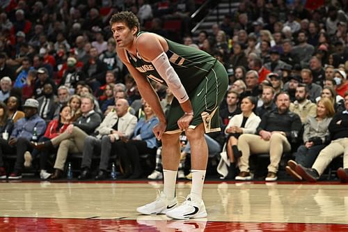 Brook Lopez (Milwaukee Bucks v Portland Trail Blazers)