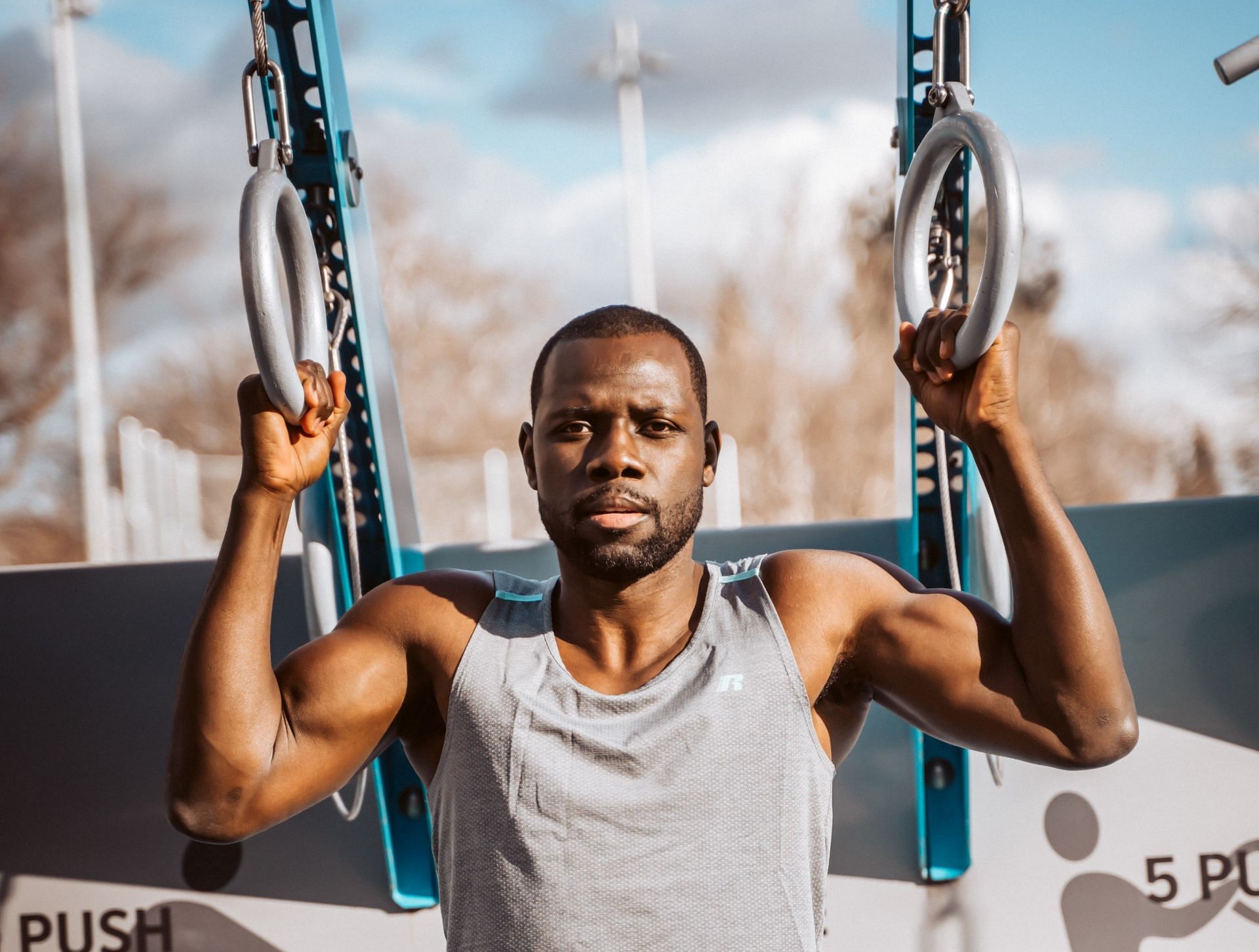 There are different techniques to do a pull-up. (Photo by Fortune Vieyra on Unsplash)