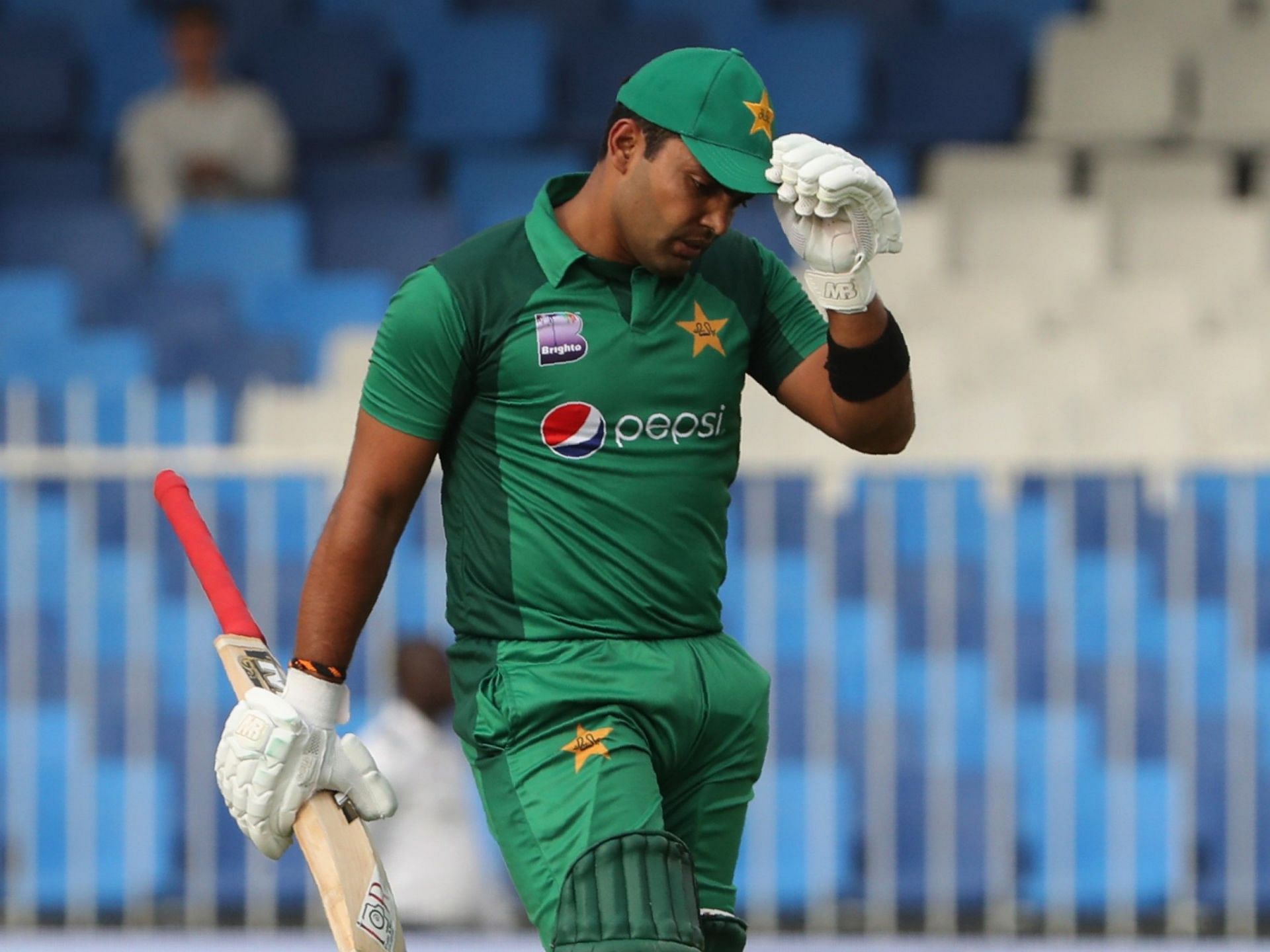 उमर अकमल - पाकिस्तान क्रिकेट टीम (इमेज क्रेडिट - आईसीसी क्रिकेट)