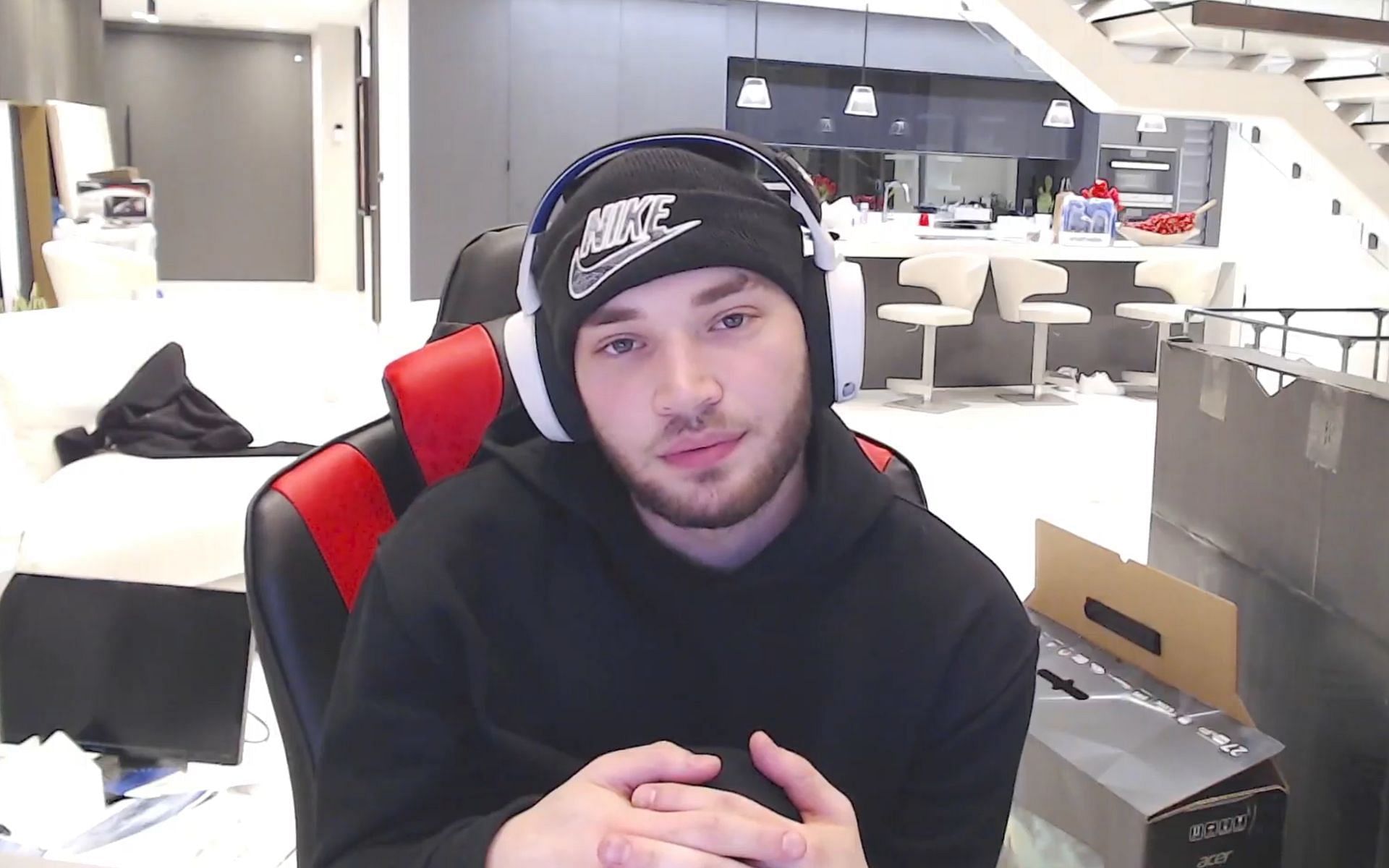 Adin Ross claims that Kick does not pay him enough to make him a full-time streamer on the platform (Image via Adin Ross/Twitch)