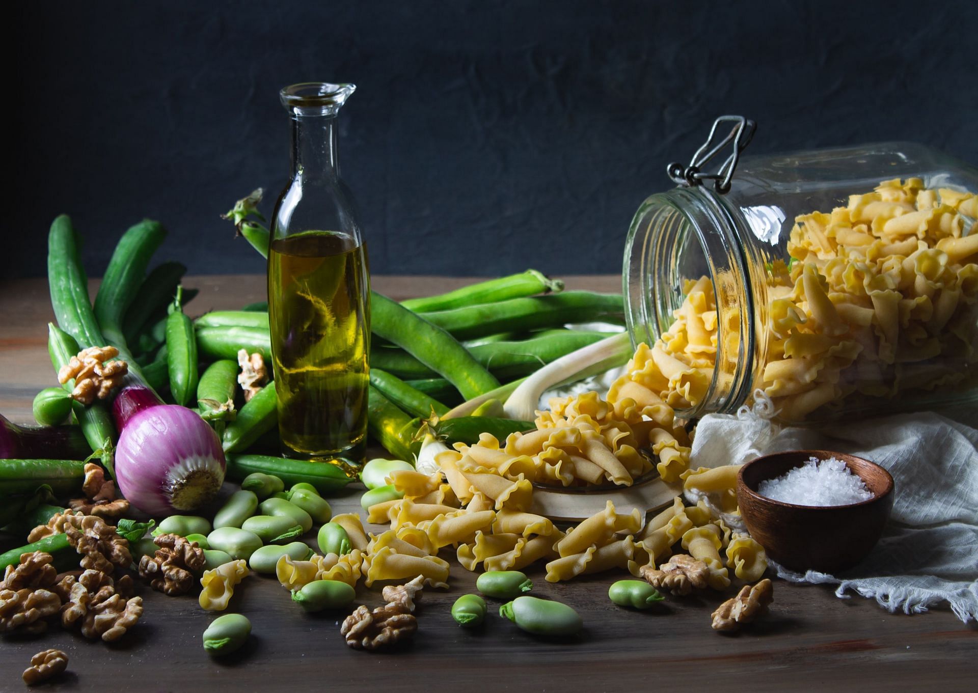 Olive oil good can reduce risk of stroke. (Image via Unsplash/Quin Engle)