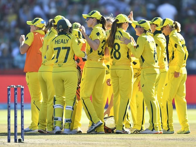 ऑस्ट्रेलिया ने छठी बार T20 World Cup का ख़िताब जीता, फाइनल में मेजबान दक्षिण अफ्रीका को लगा झटका