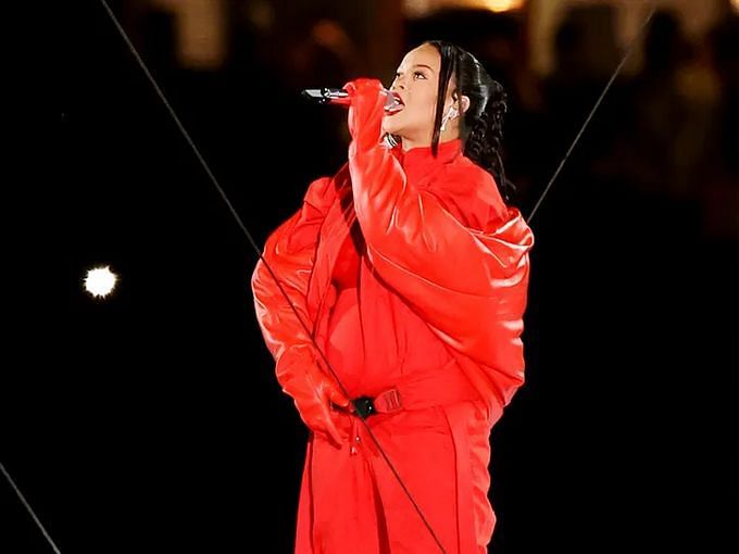 Rihanna accused of lip-syncing at Super Bowl halftime show