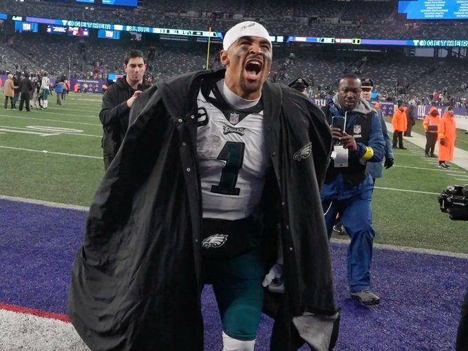 Jalen Hurts net worth 2023: How much does Philadelphia Eagles Quarterback  make? - Beem