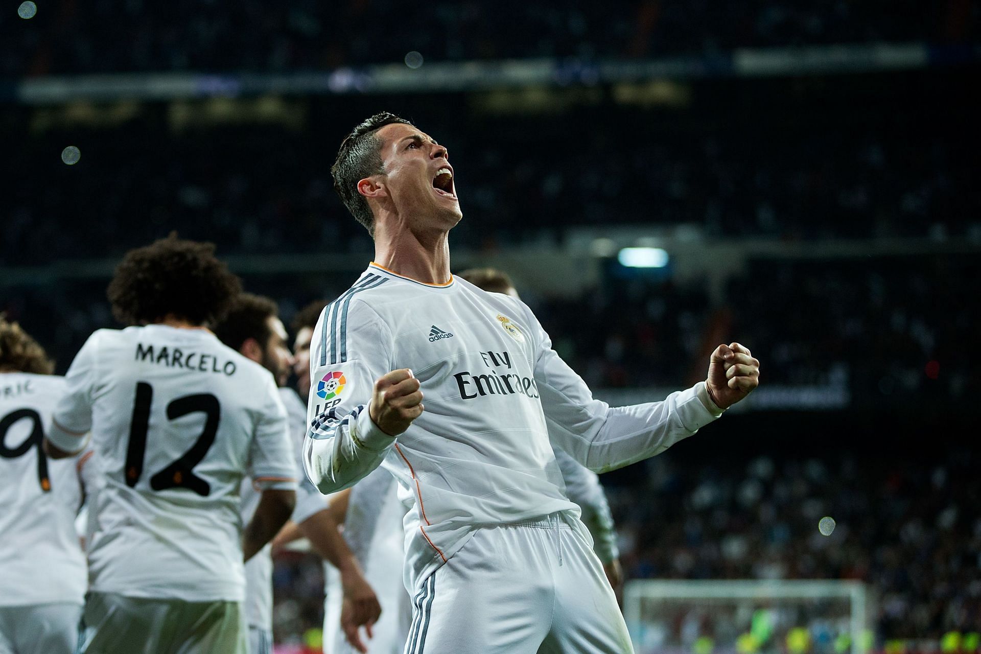 Cristiano Ronaldo Calma el Camp Nou 5 times (calma celebration) animated gif