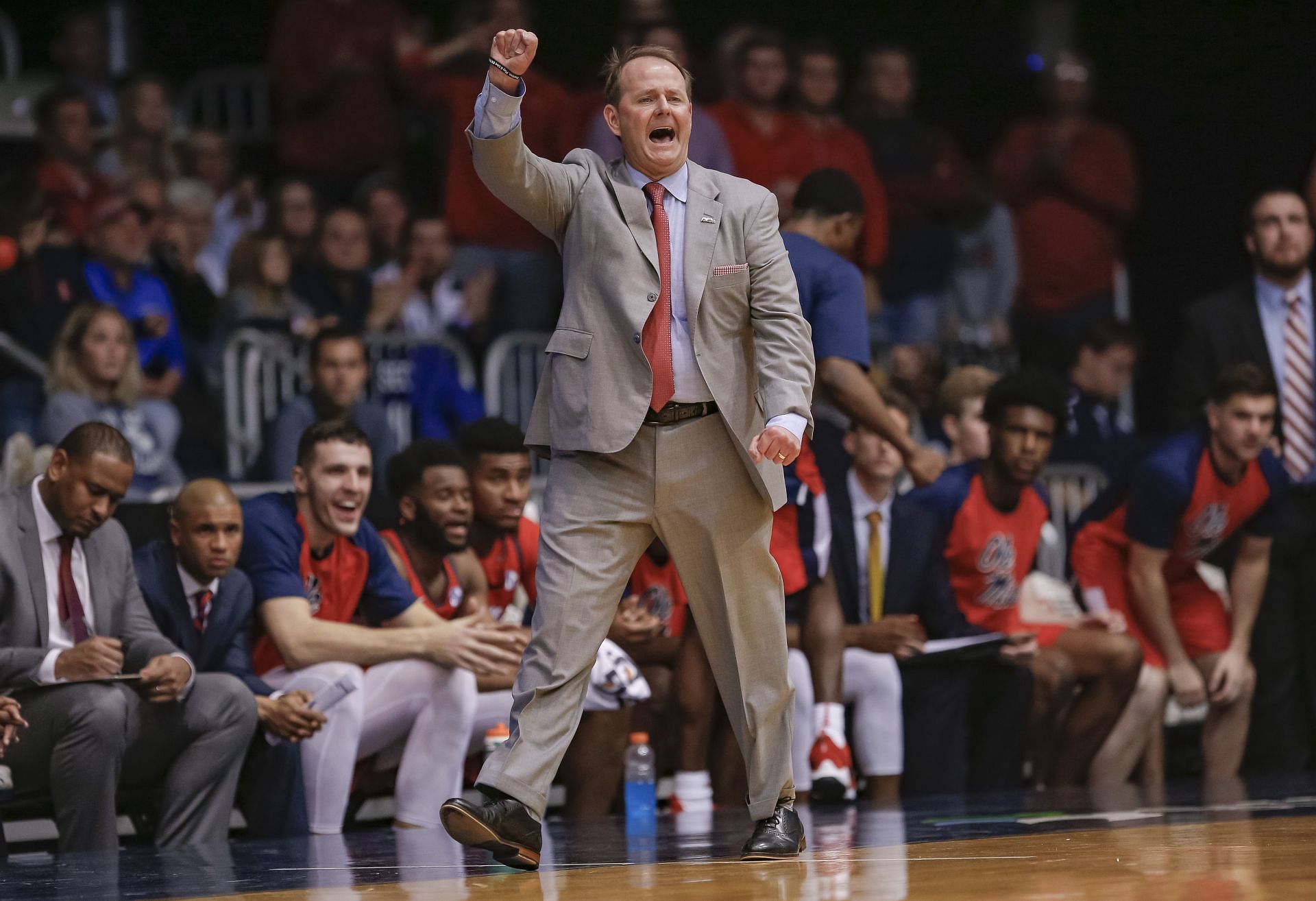 Kermit Davis&#039; coaching record includes nearly 500 wins. (Image via Getty Images)