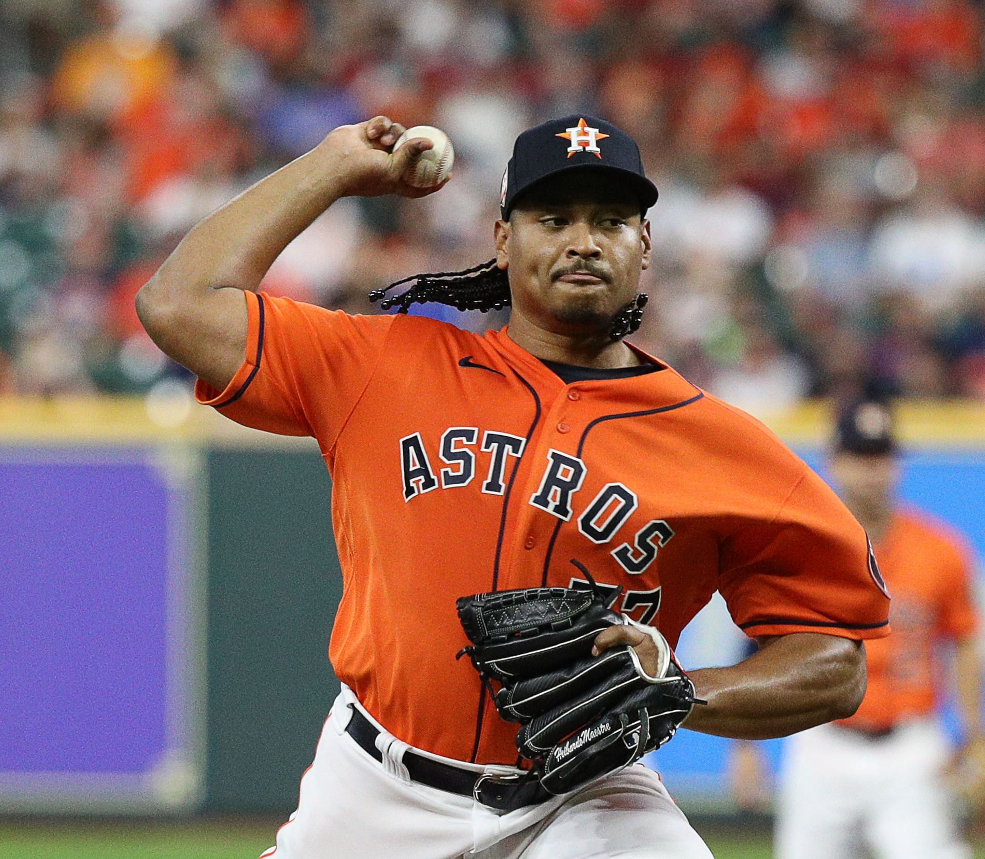 Luis Garcia makes slight adjustment to his delivery; Astros