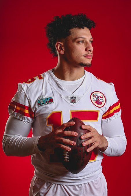 Kansas City Chiefs, Philadelphia Eagles Unveil Uniforms For Super Bowl LVII  – SportsLogos.Net News