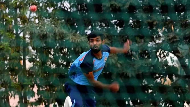 "He hugged me and then asked what exactly am I bowling to the Australians" - Mahesh Pithiya on his interaction with Ravichandran Ashwin