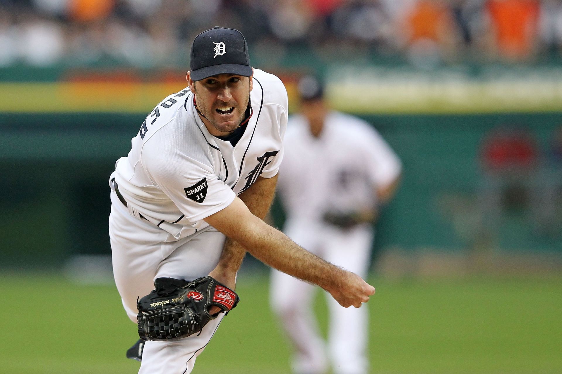 Besides fame, car, famous girlfriend, Justin Verlander a 'normal dude