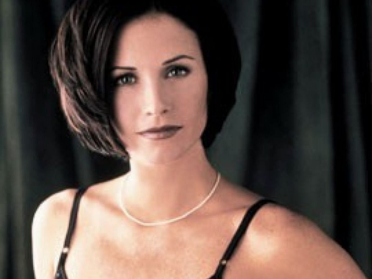 A still of Courteney Cox as Monica Geller (Image via Rotten Tomatoes)