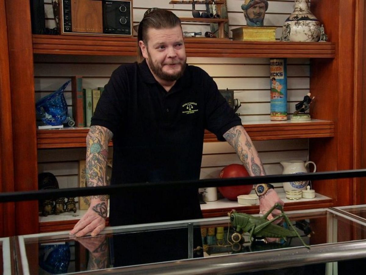 Watch Pawn Stars Season 23