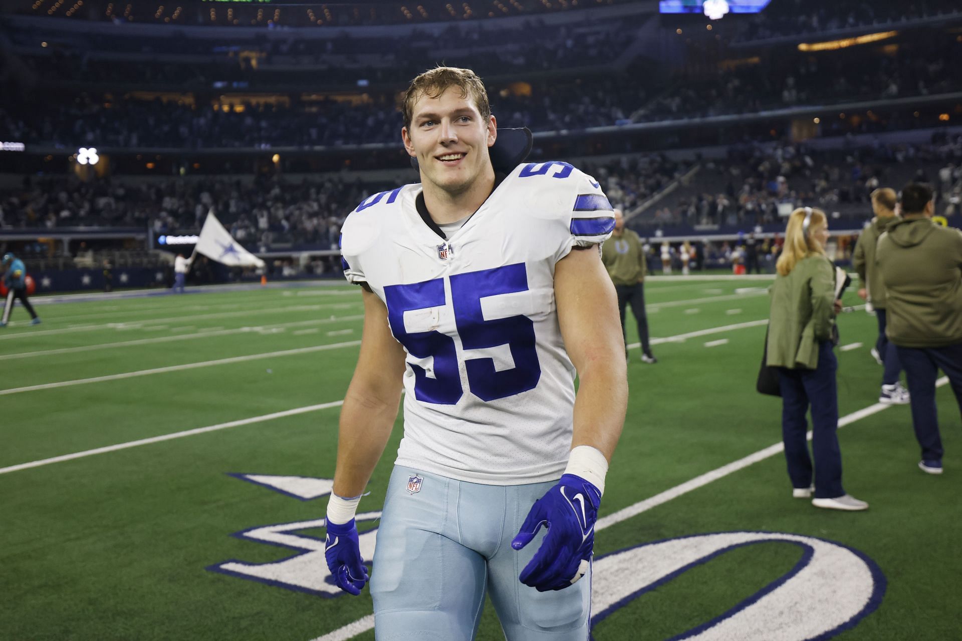 Leighton Vander Esch of the Dallas Cowboys