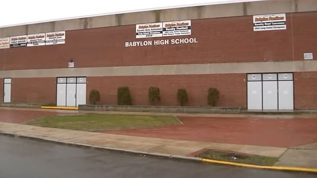 Is norovirus contagious? Over 200 Babylon High School students catch ...