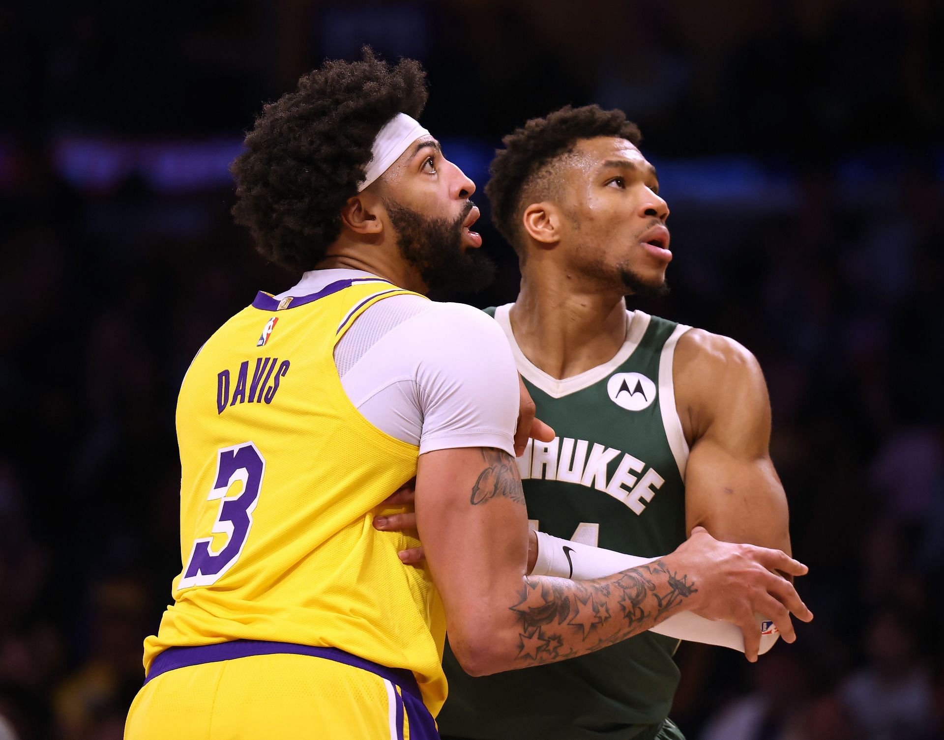 Milwaukee Bucks v Los Angeles Lakers