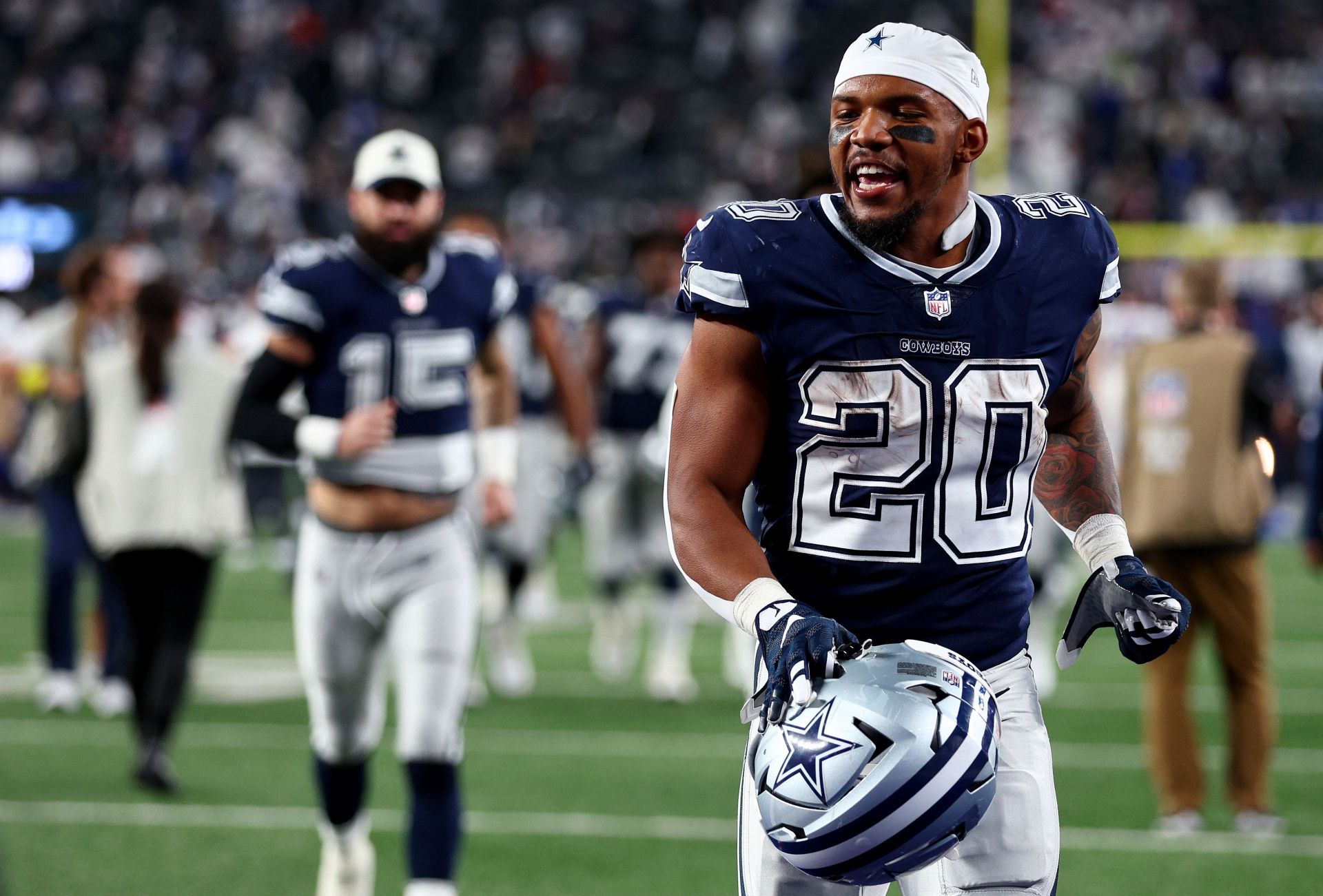 Cowboys RB Tony Pollard signs franchise tag