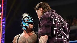 Rey Mysterio breaks character to praise Dominik ahead of WrestleMania 39