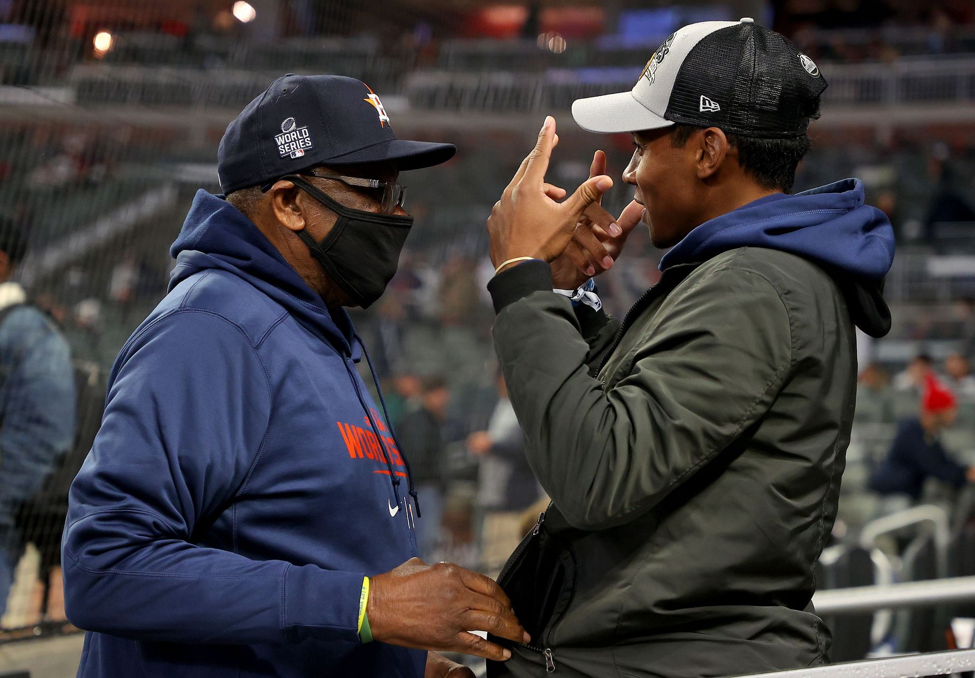 Astros manager Dusty Baker shares special moment with son Darren