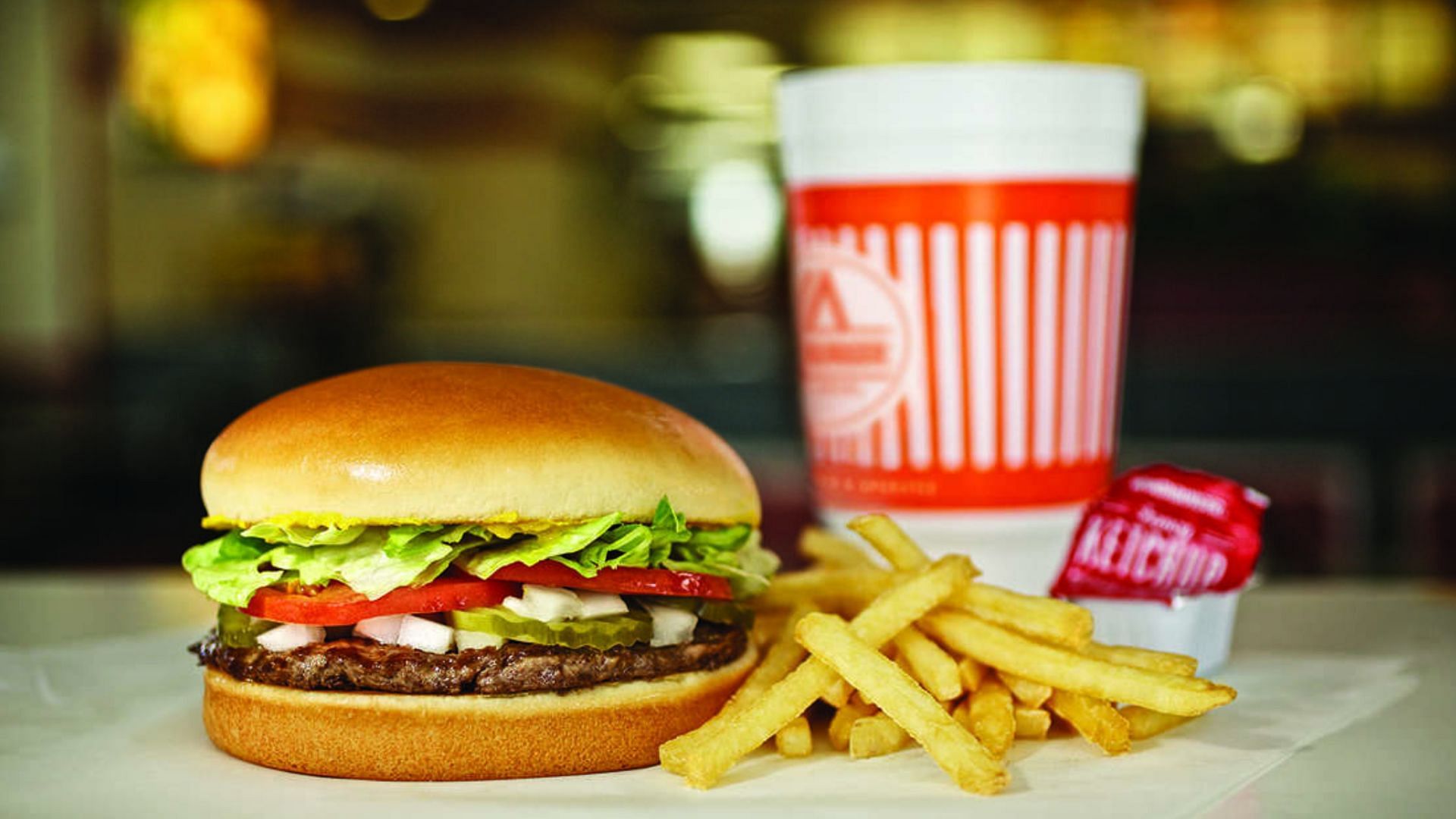 a burger from the Texas-based fast food chain that has been crowned to have the healthiest cheeseburger in the United States (Image via Whataburger)