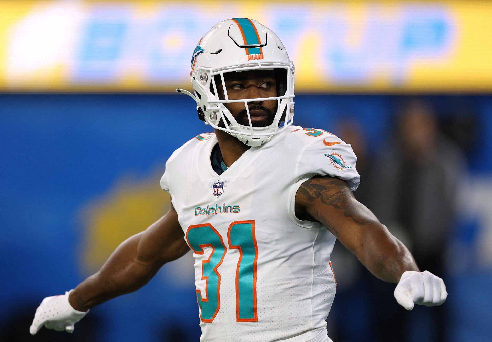 Dolphins' Raheem Mostert calls NFL's RB contracts 'a touchy subject'