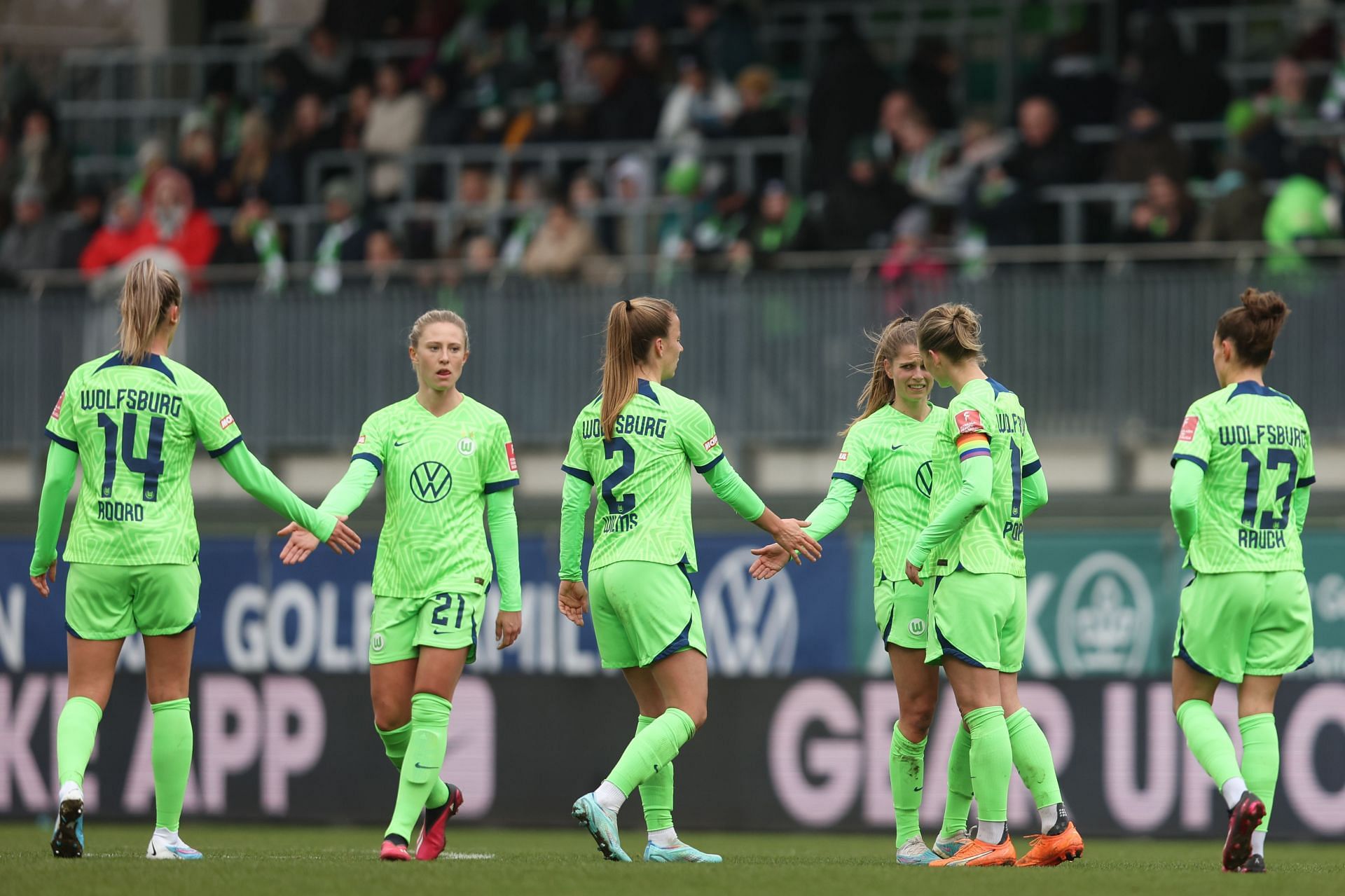 VfL Wolfsburg v TSG Hoffenheim - FLYERALARM Frauen-Bundesliga