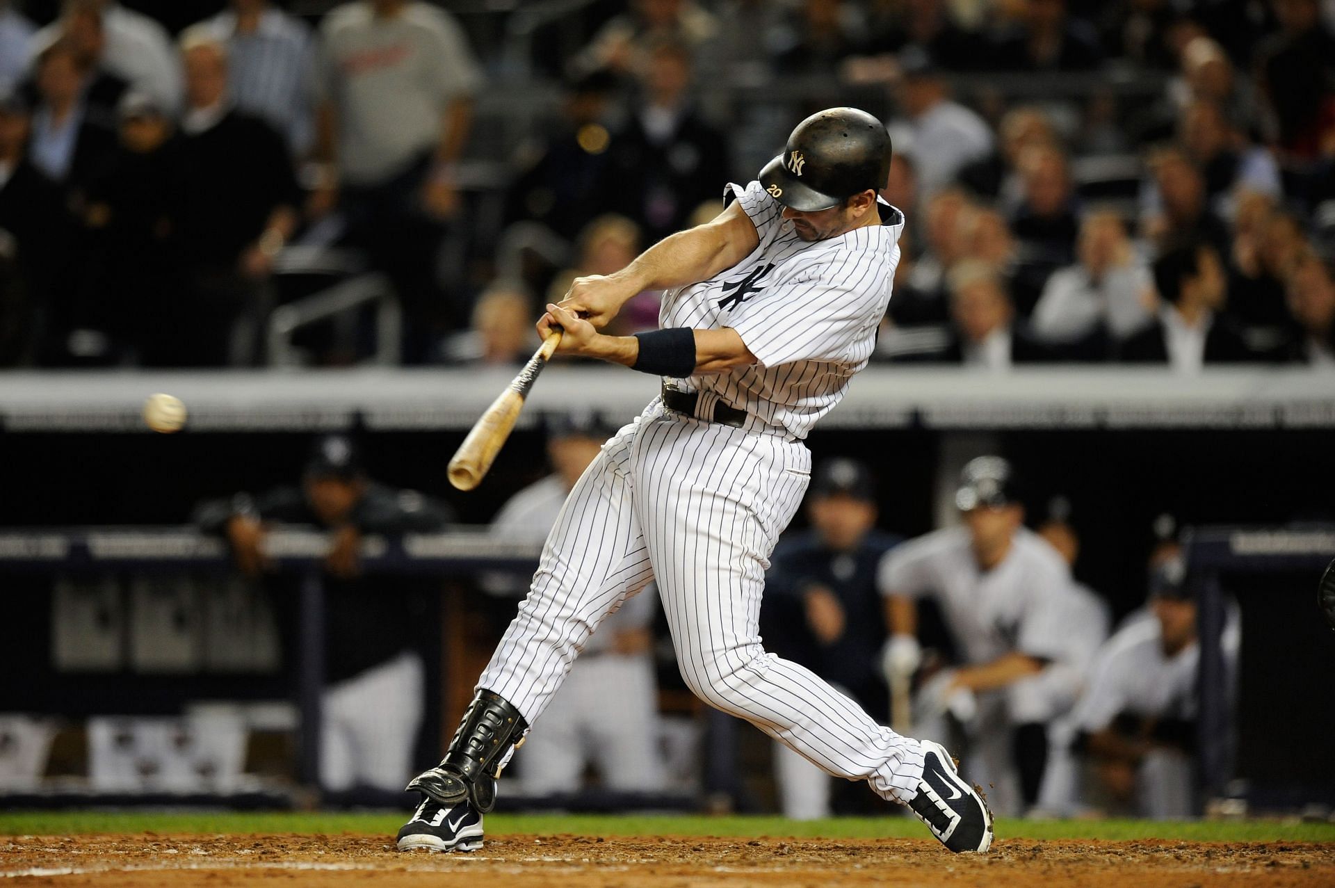 Catcher Jorge Posada Doesn't Expect to Return to the Yankees Next Year - WSJ