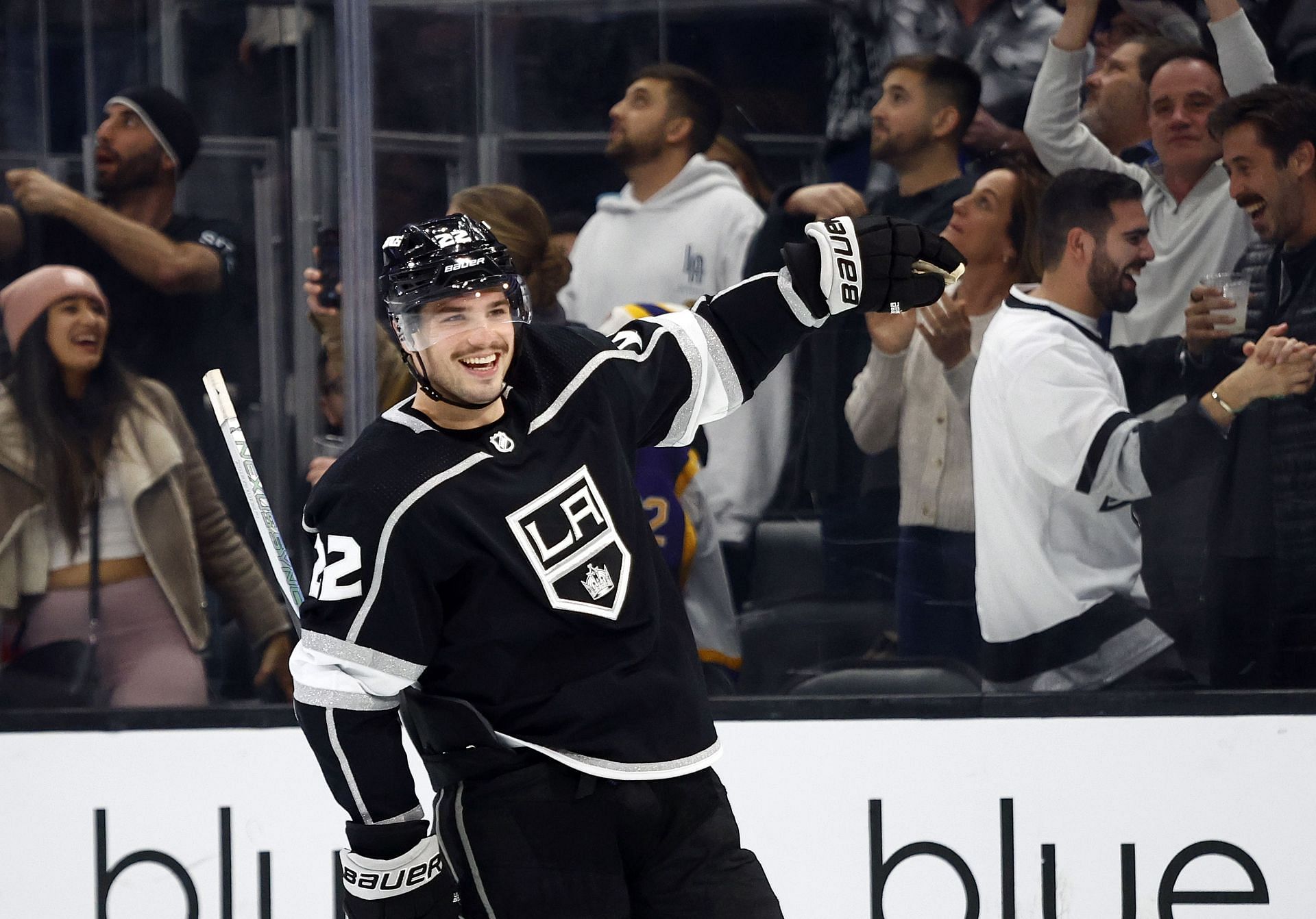 Los Angeles Kings Viktor Arvidsson GIF - Los Angeles Kings Viktor