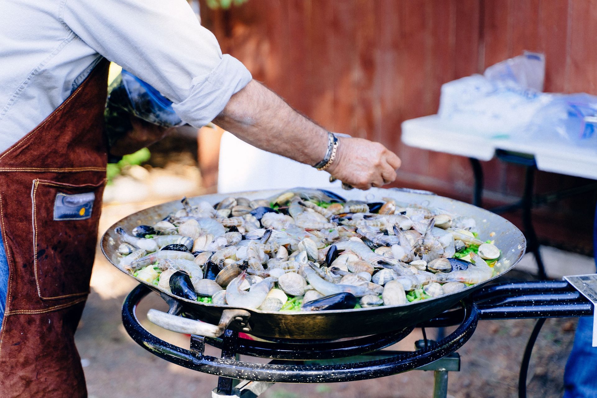 Oysters are one of the best sources of dietary zinc (Image via Pexels)