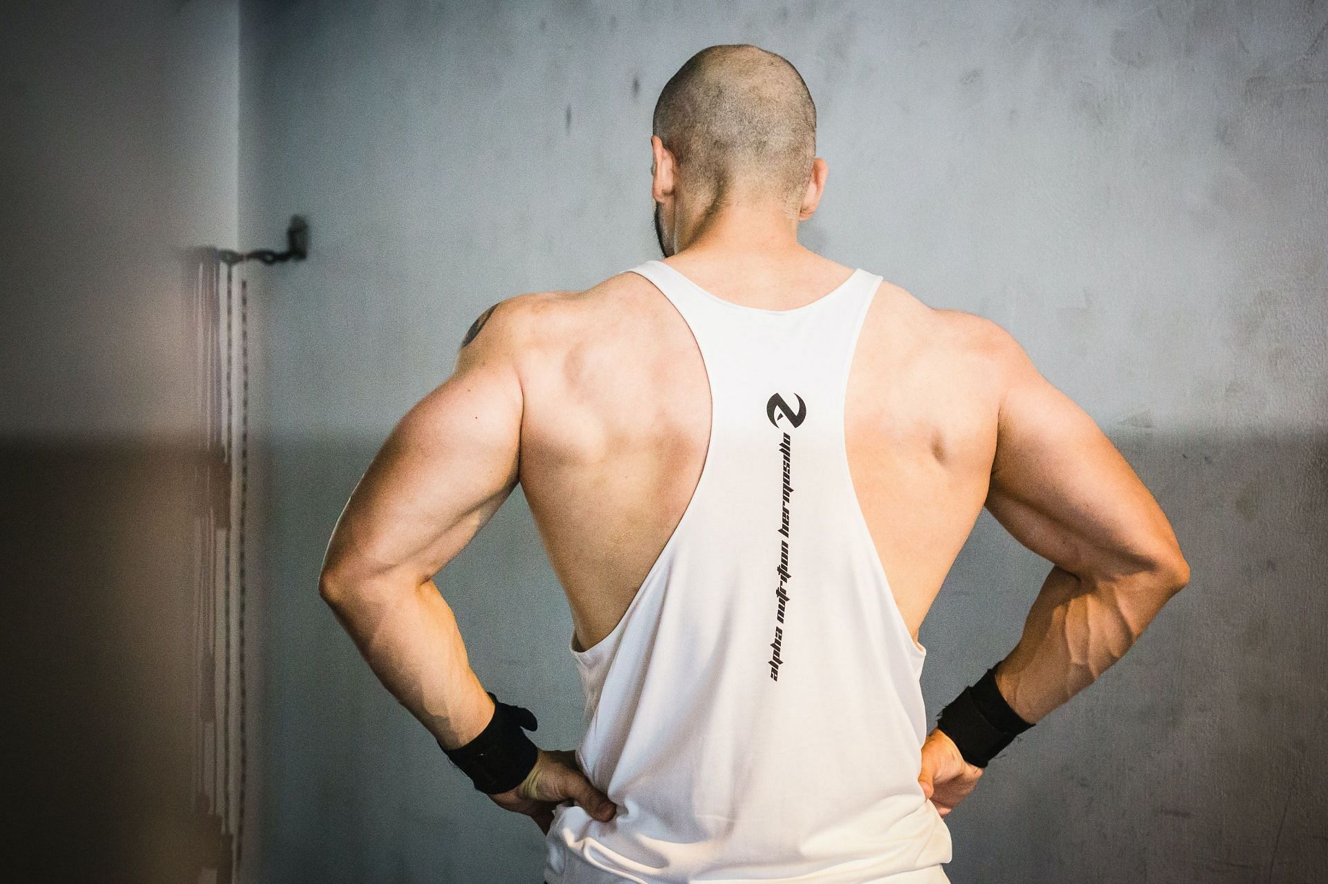 Deltoid exercises can help you get that V-shaped muscular look (Image via Pexels @Mario Valenzuela) 