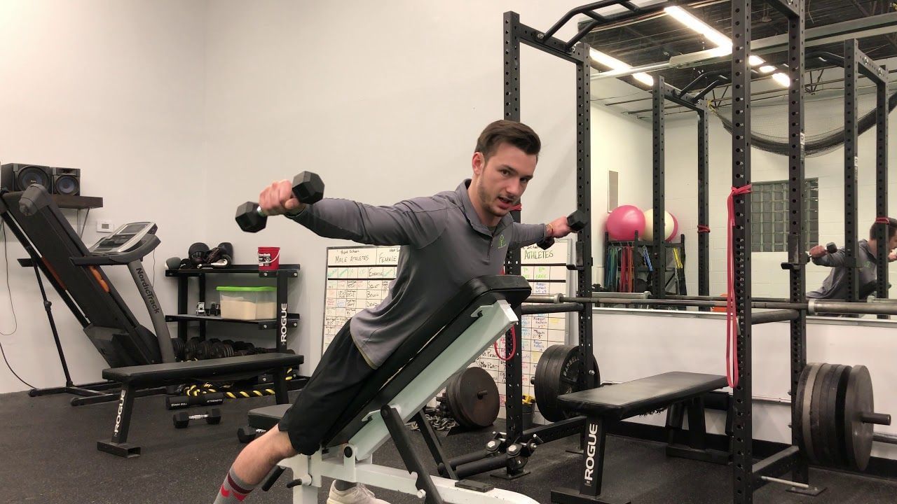 The Dumbbell Chest-Supported Reverse Flye is an alternative that targets your upper back muscles and rear deltoids ( Inner Strength / Pexels)