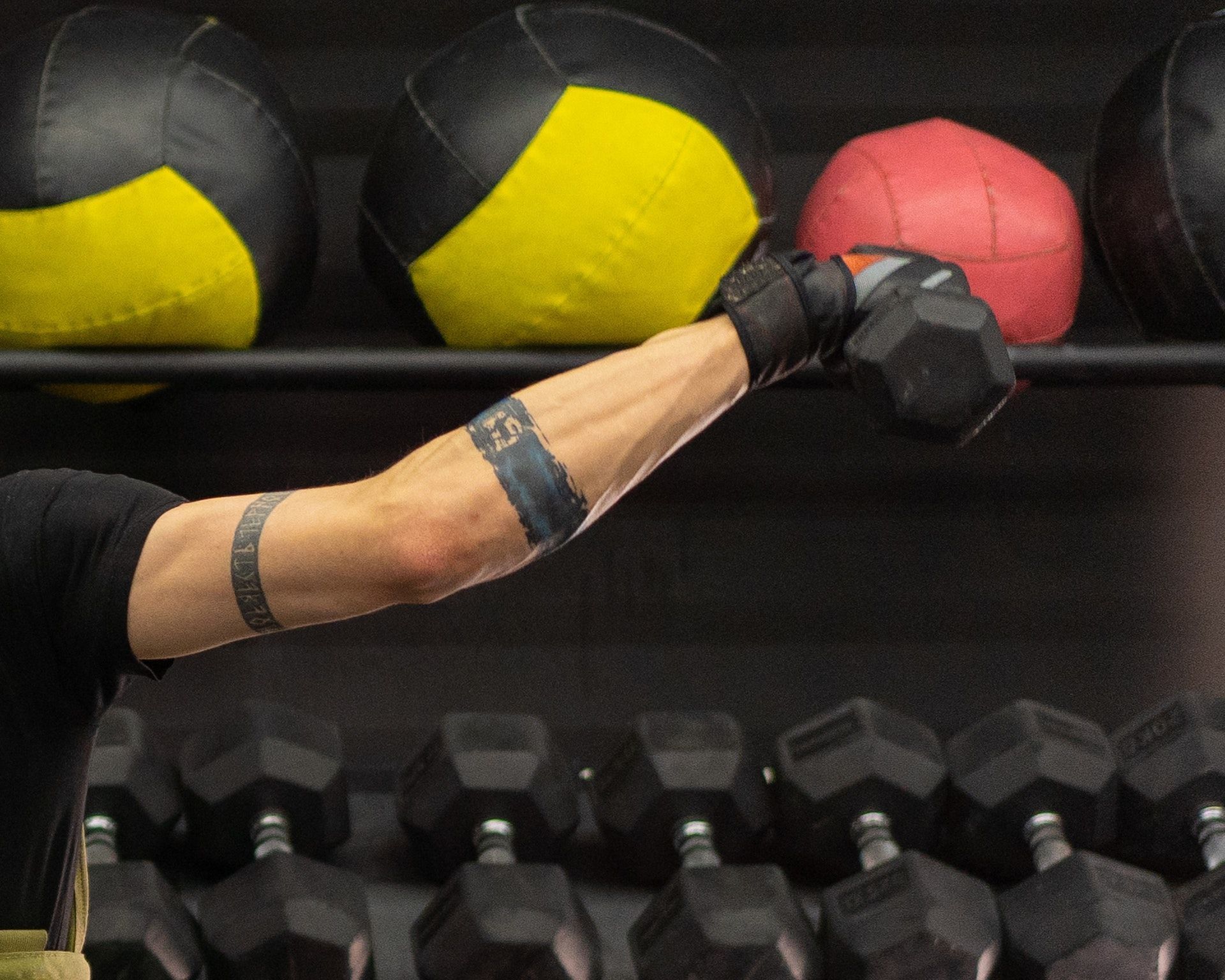 Powerful grip boosts sports performance. (Photo via Pexels/Mikhail Nilov)