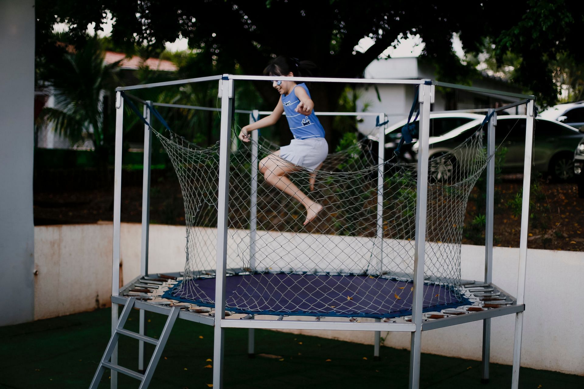 Trampoline rebounding can help strengthen your pelvic floor muscles (Image via Pexels @Vidal Balielo Jr)