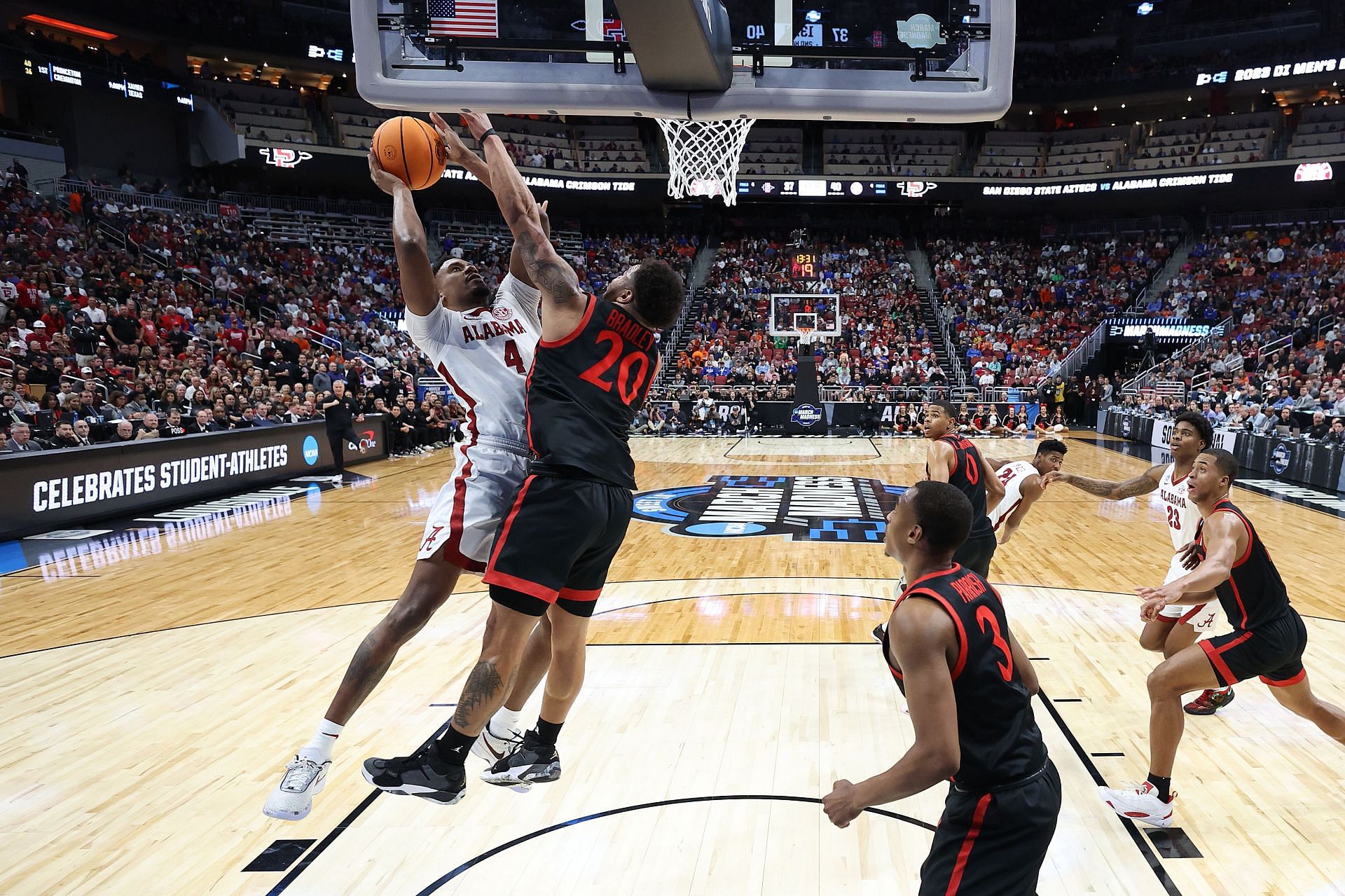 The Aztecs are entering the Creighton vs San Diego matchup after winning seven straight games (Image via Getty Images)