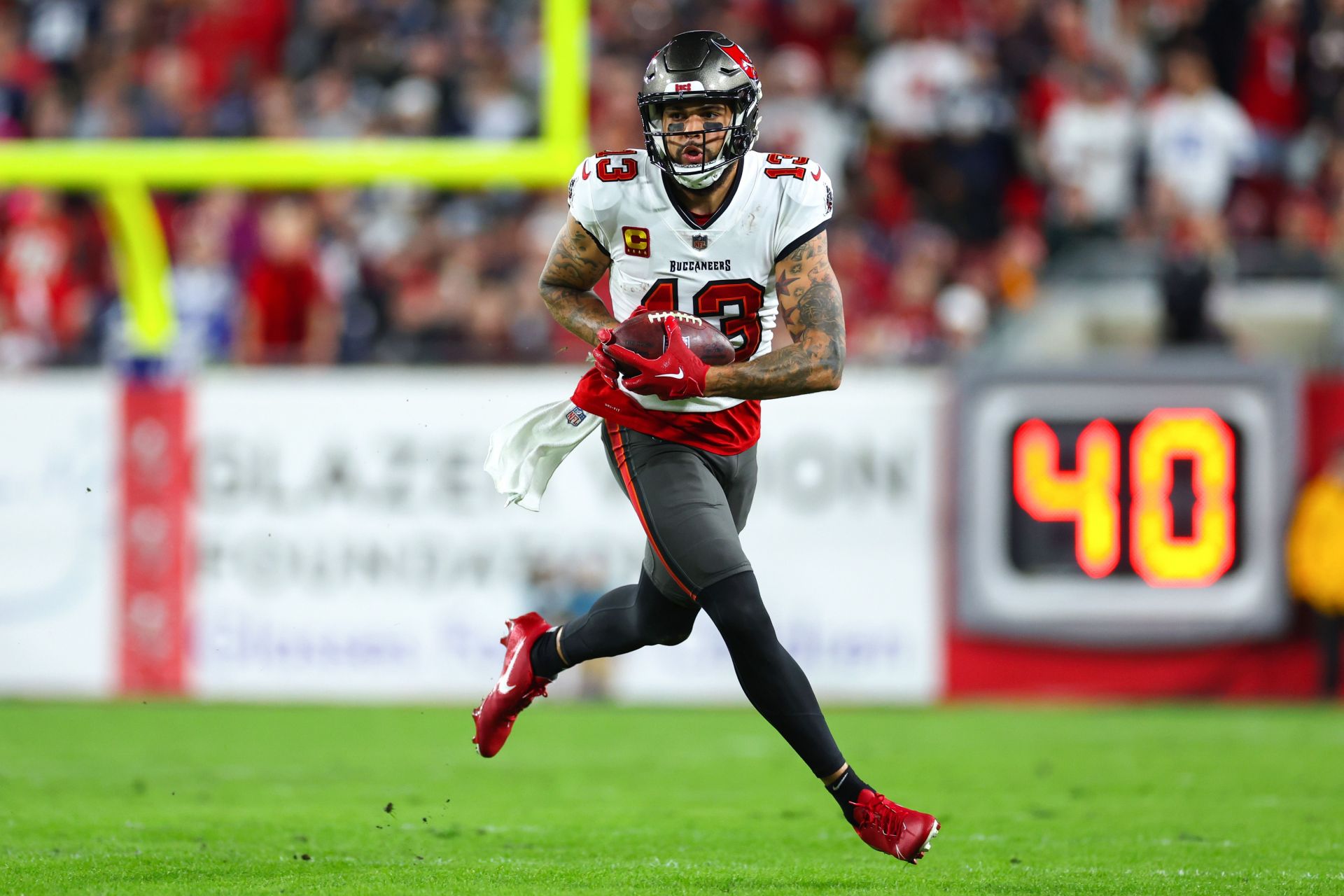 Cowboys Trade for Mike Evans Proposed by Media, DFW Pro Sports