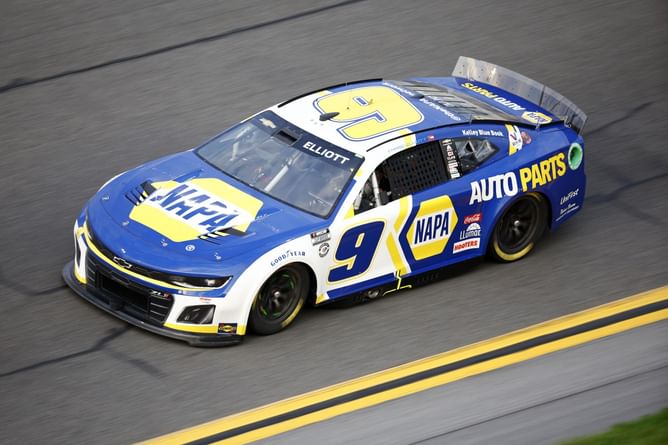 "The inmates don’t run the asylum": Chase Elliott's spotter gives his verdict about Josh Williams' parking-incident