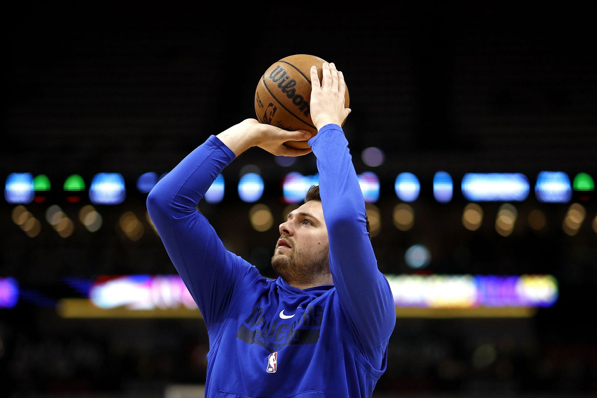 Doncic&#039;s injury came at the worst possible time (Image via Getty Images)