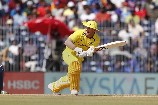 When was the last time David Warner batted in the middle order for Australia in ODIs?
