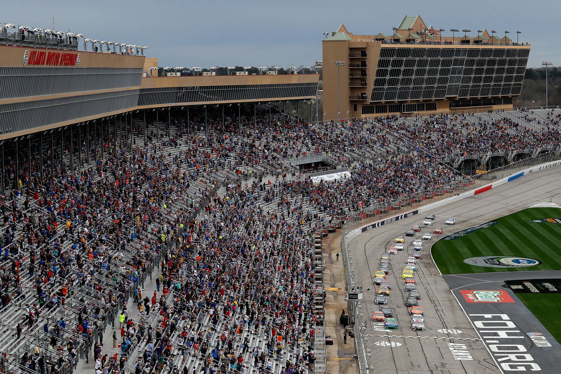 Monster Energy NASCAR Cup Series Folds of Honor QuikTrip 500