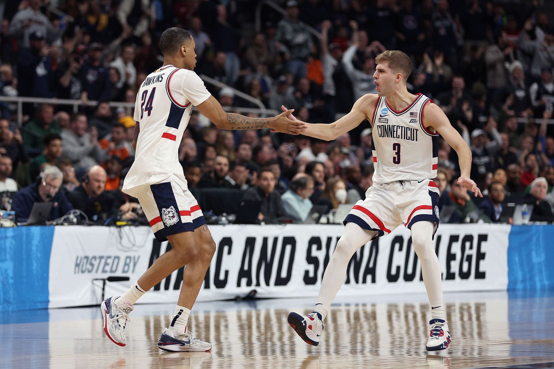 The Huskies won it all the last time they advanced to the Elite Eight. (Image via Getty Images)