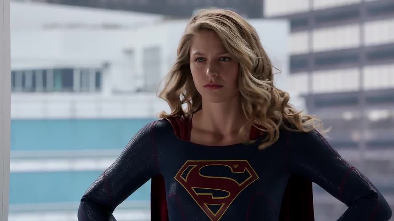 From a teenage girl struggling to balance her life as a superhero to a mature member of the Justice League, Supergirl has evolved over the years (Image via CW)