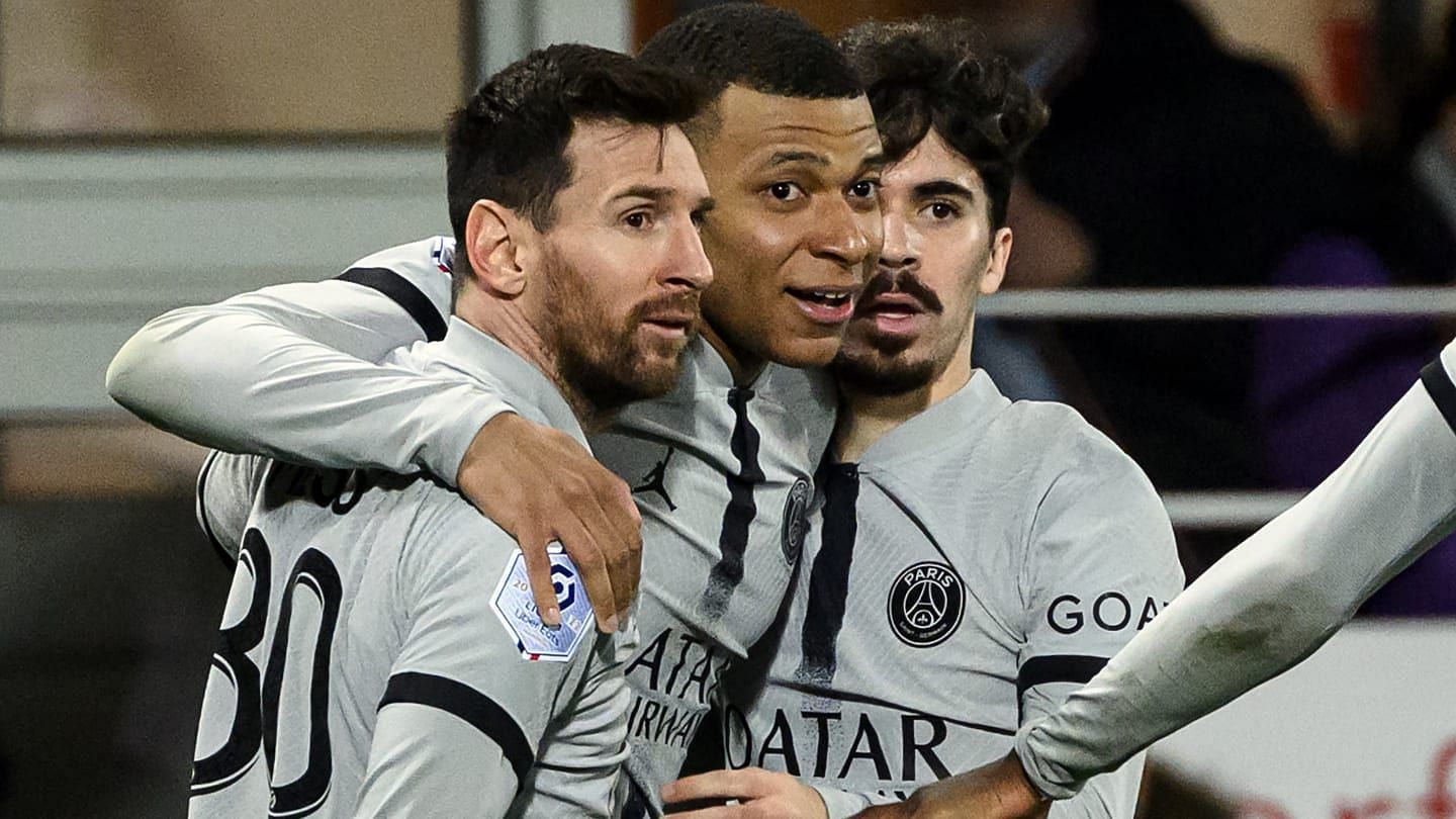 Messi, Mbappe and Vitinha celebrate Paris Saint-Germain