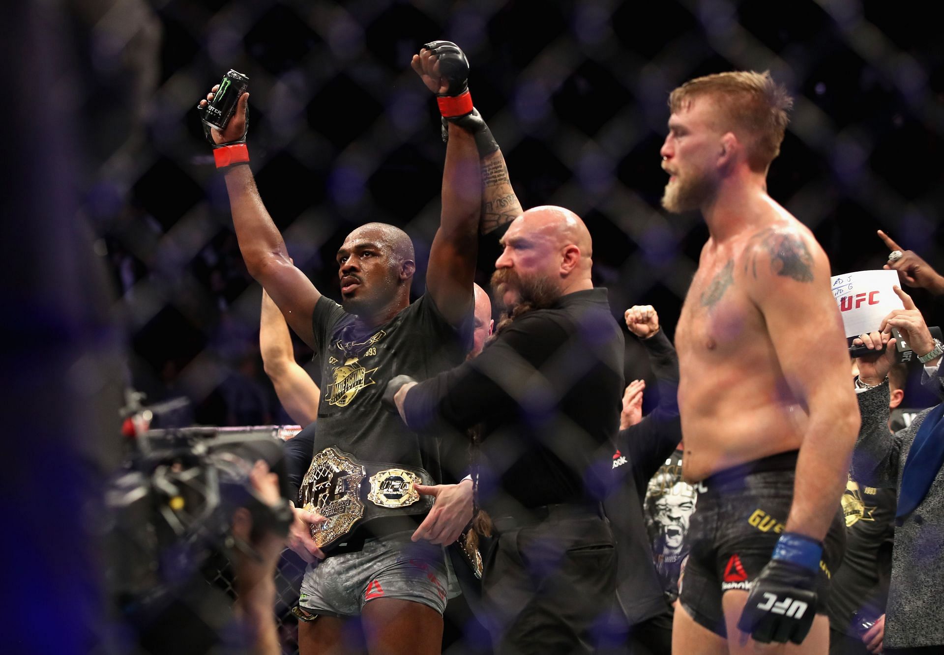 Jon Jones showed the heart of a champion when he came from behind to beat Alexander Gustafsson