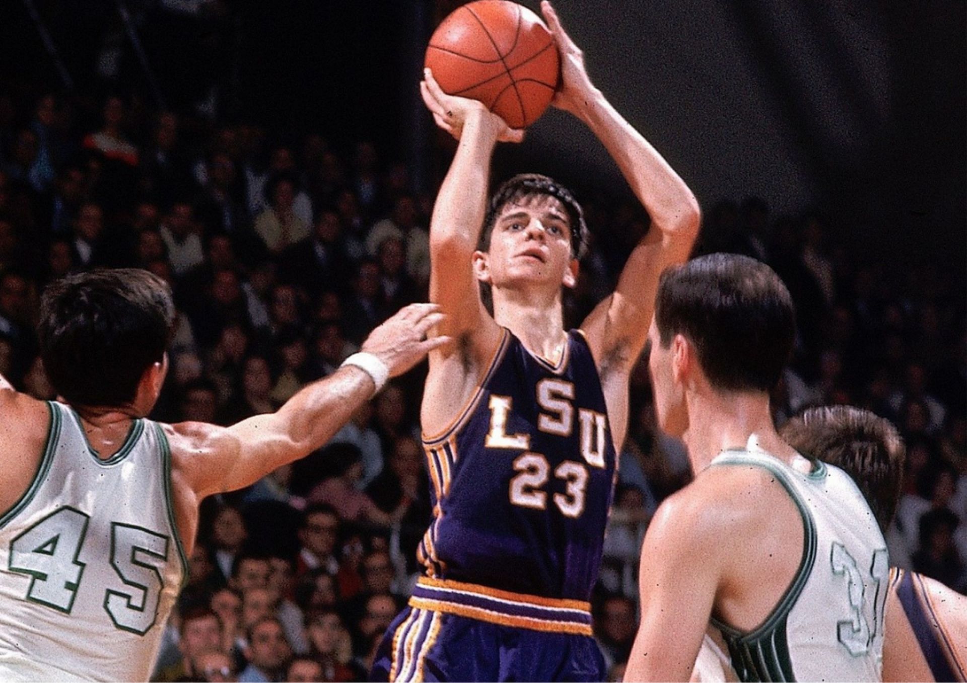 Pete Maravich&#039;s all-time NCAA scoring record barely stood Antoine Davis&#039; record-breaking chase. [photo: FanBuzz]