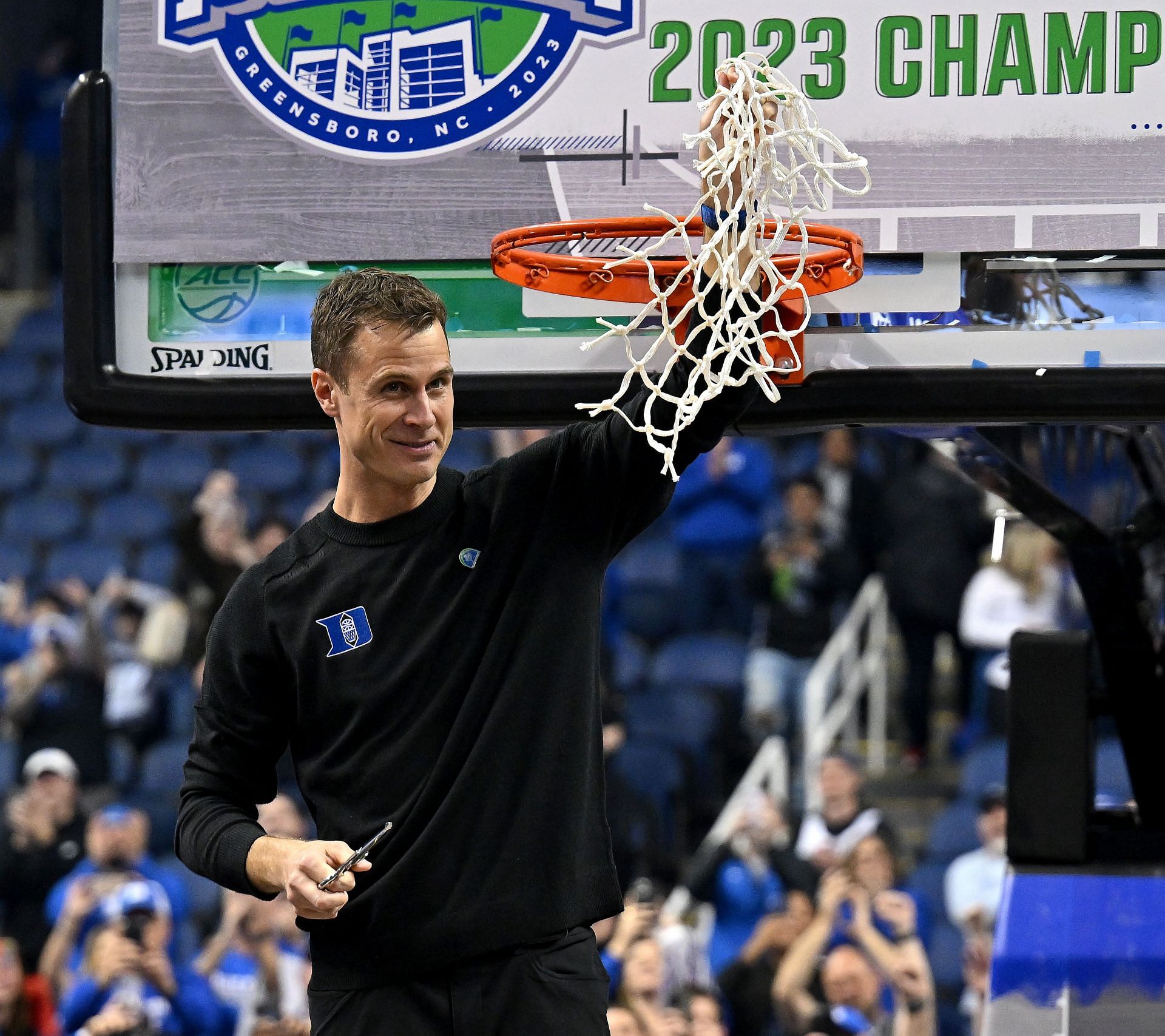 What is Duke coach Jon Scheyer's salary? Contract and other details