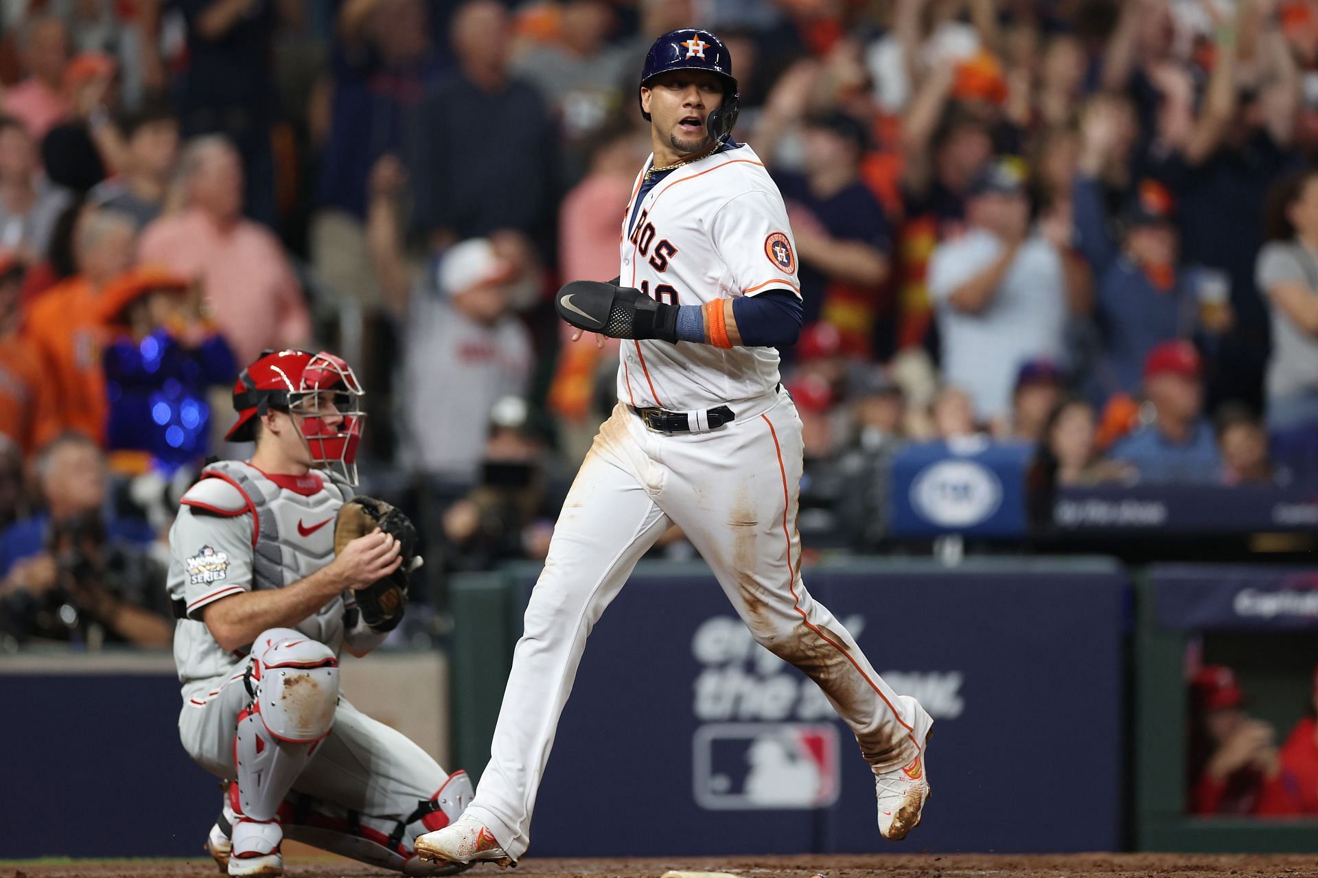 Houston Astros: Yuli Gurriel removed from World Series roster