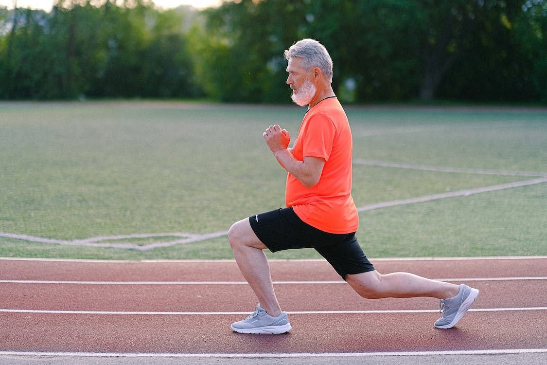 Lunges: Balance Exercises for Seniors (Image via Unsplash/Anna Shvets)